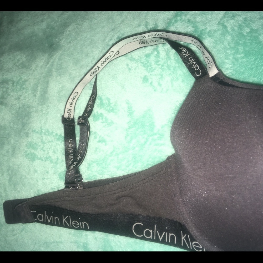 Calvin Klein Bra - Picture 3 of 4